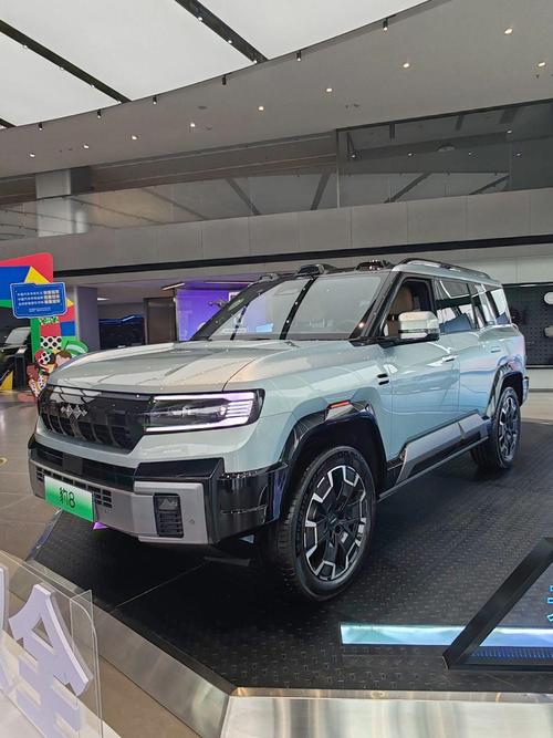 佛山高明区超辉远企业管理咨询比亚迪方程豹硬派越野的爆款，英菲尼迪35周年与你共成长